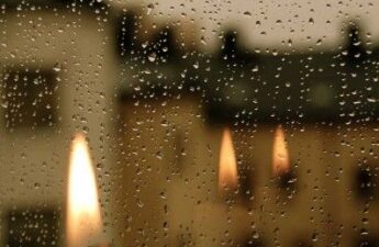candle_and_rain